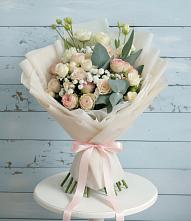 Букет цветов из:  Розы и Лизиантусы в Архиповке