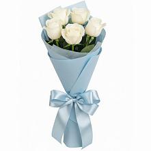 Букет 5 Белых роз Проуд в Архиповке