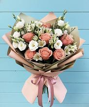 Букет цветов из:  Розы, Альстромерии и Лизиантусы в Архиповке