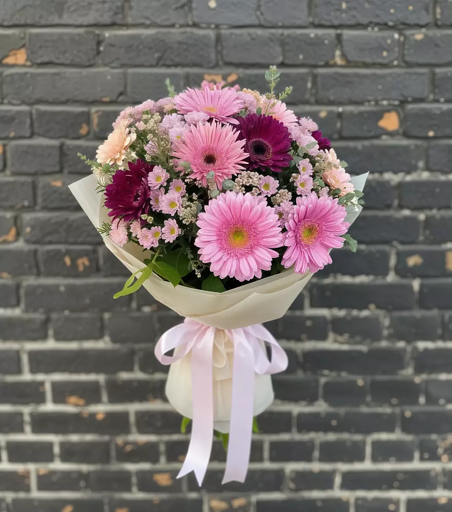 Букет цветов из: Герберы и Хризантемы в Архиповке