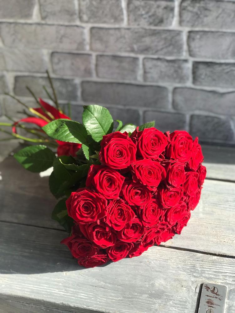 Букет Красные розы Фридом в Архиповке