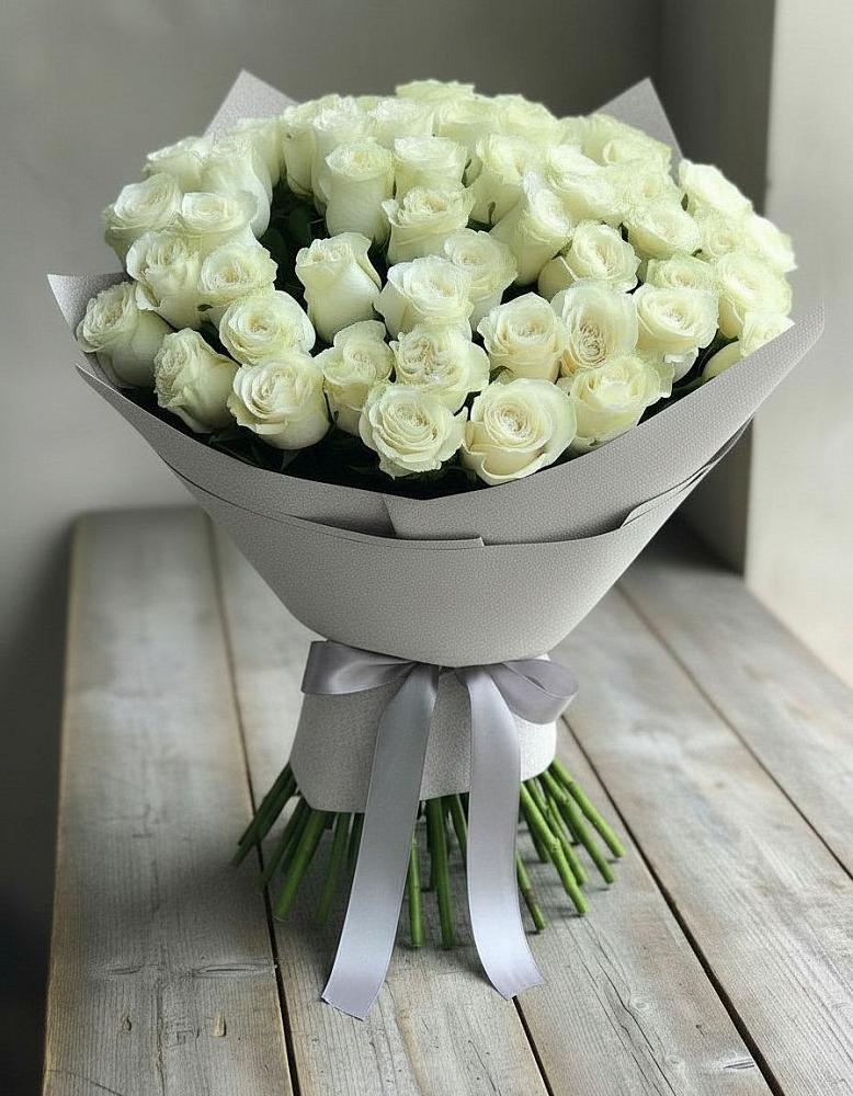 Букет 35 Белых роз в Архиповке