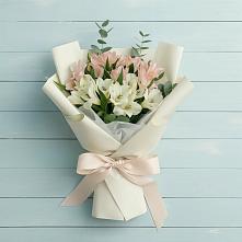 Букет цветов из:  Альстромерии в Архиповке