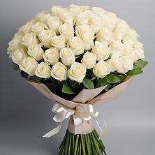 Букет 101 беля роза Белоснежка в Архиповке