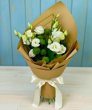 Букет цветов из:  Хризантемы и Лизиантусы в Архиповке