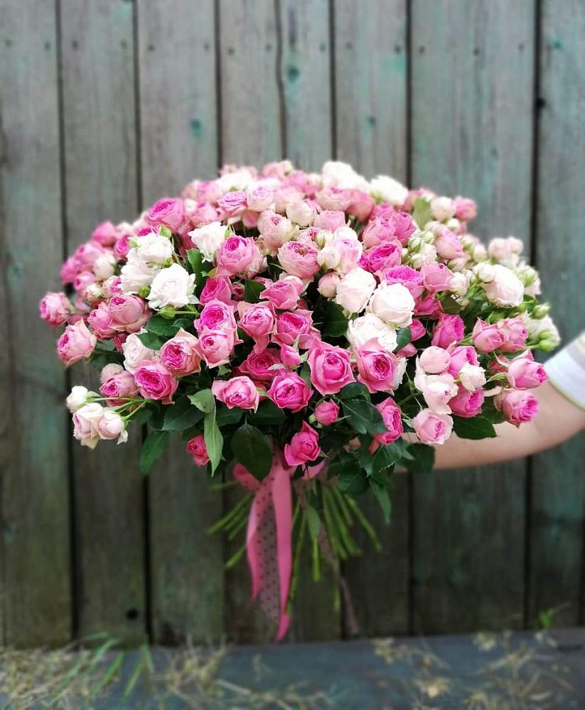 Букет Розовые кустовые розы Натали и Лав Лидия в Архиповке