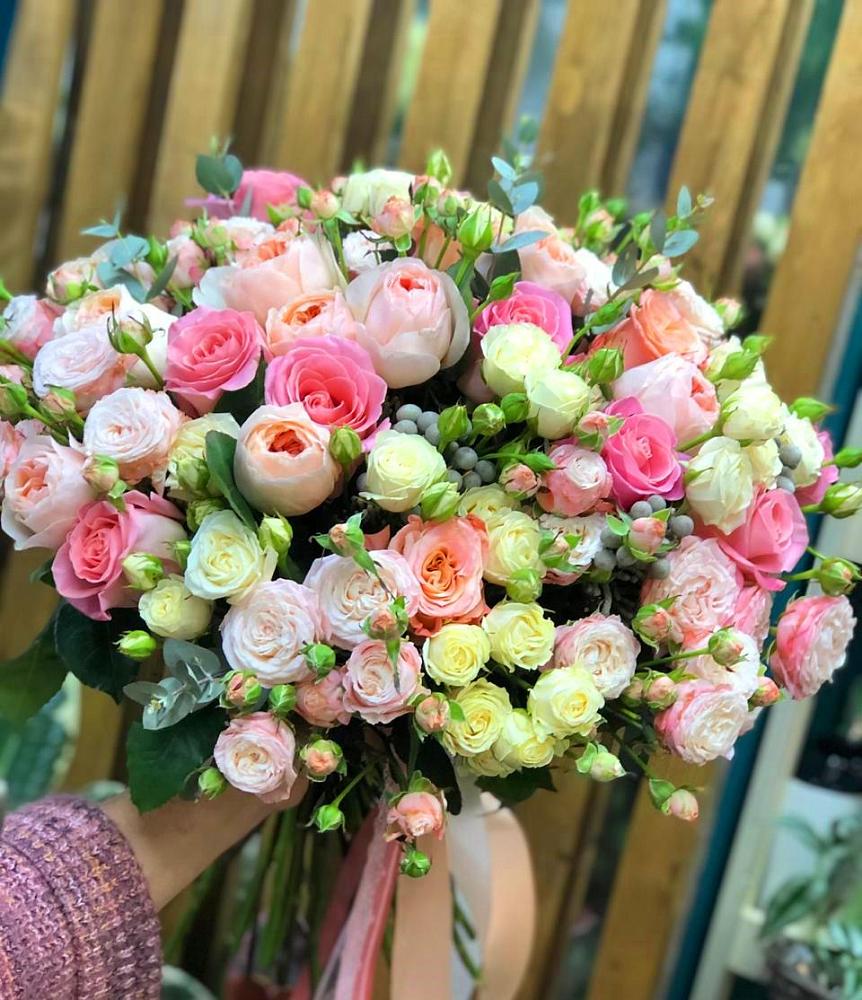 Букет цветов из: Розы в Архиповке