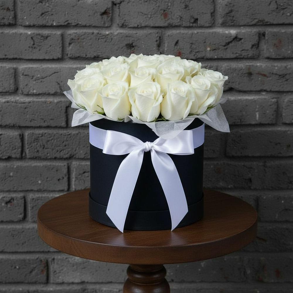 Цветочная композиция из Розы в шляпной коробке в Архиповке