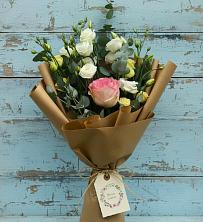Букет цветов из:  Розы и Лизиантусы в Архиповке