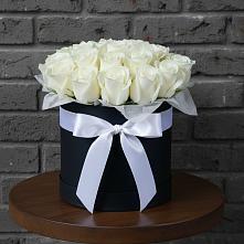 Цветочная композиция из Розы в шляпной коробке в Архиповке