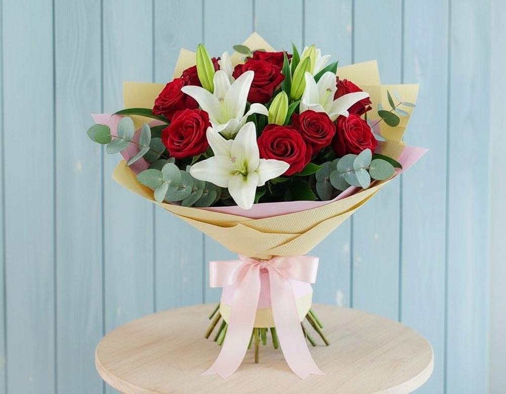 Букет цветов из: Лилии и Розы в Архиповке